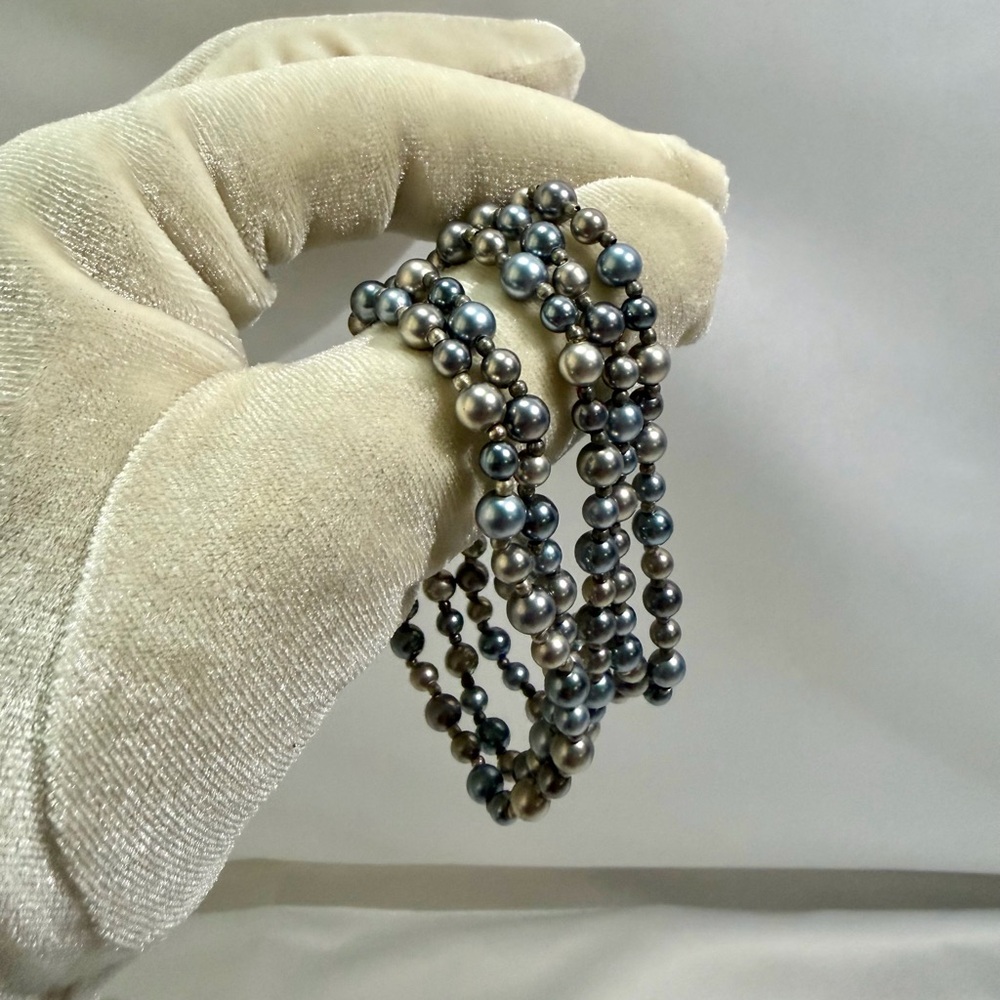 Classic Multi-Strand Gray Pearl Bracelet - Unbranded